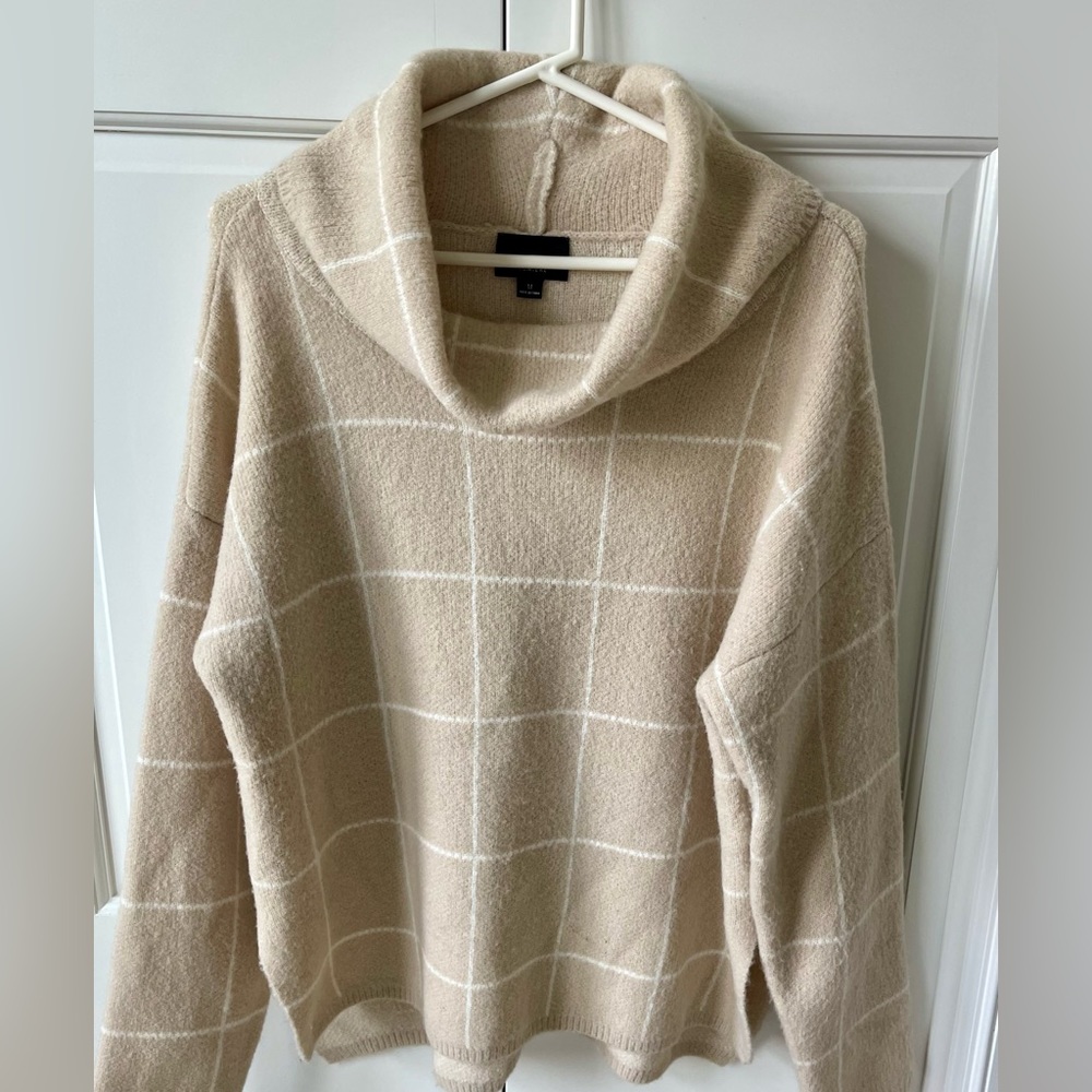 Women’s cowl neck sweater.  Size medium